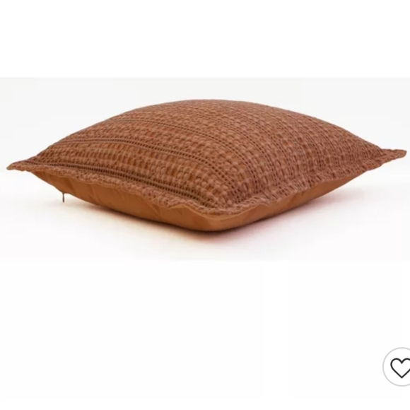 20"x20" Oversize Riley Washed Linen Flange Square - Picture 4 of 8